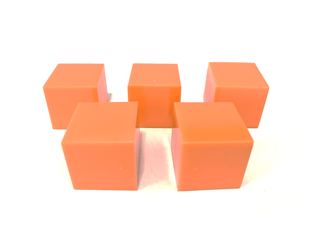 ชิ้นงานทรงลูกบาศก์ พลาสติก Plastic Cube 3cm- สีส้ม set 5 ชิ้น